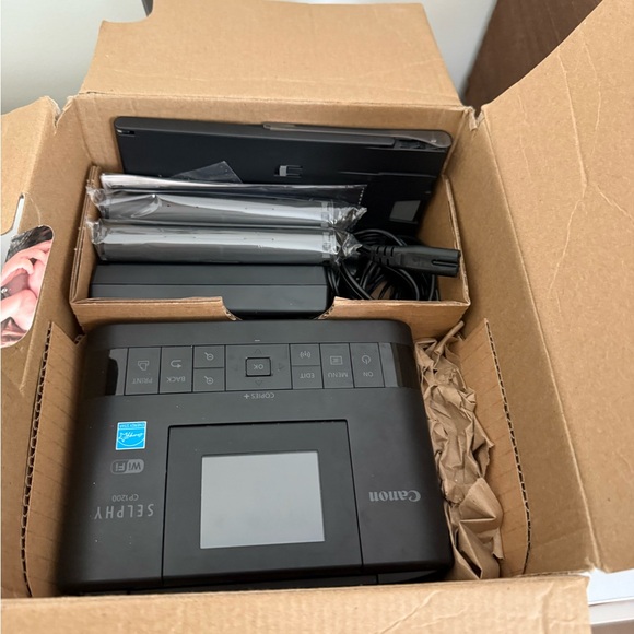 Canon 0599C001 Selphy CP1200 Black Wireless Color Photo Printer - Picture 2 of 12